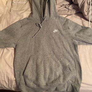 men’s nike sweatshirt